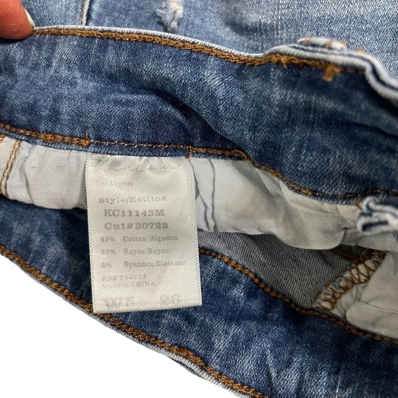 Kancan Distressed Ripped Raw Hem Denim Jean Cut Off Shorts - Picture 8 of 9